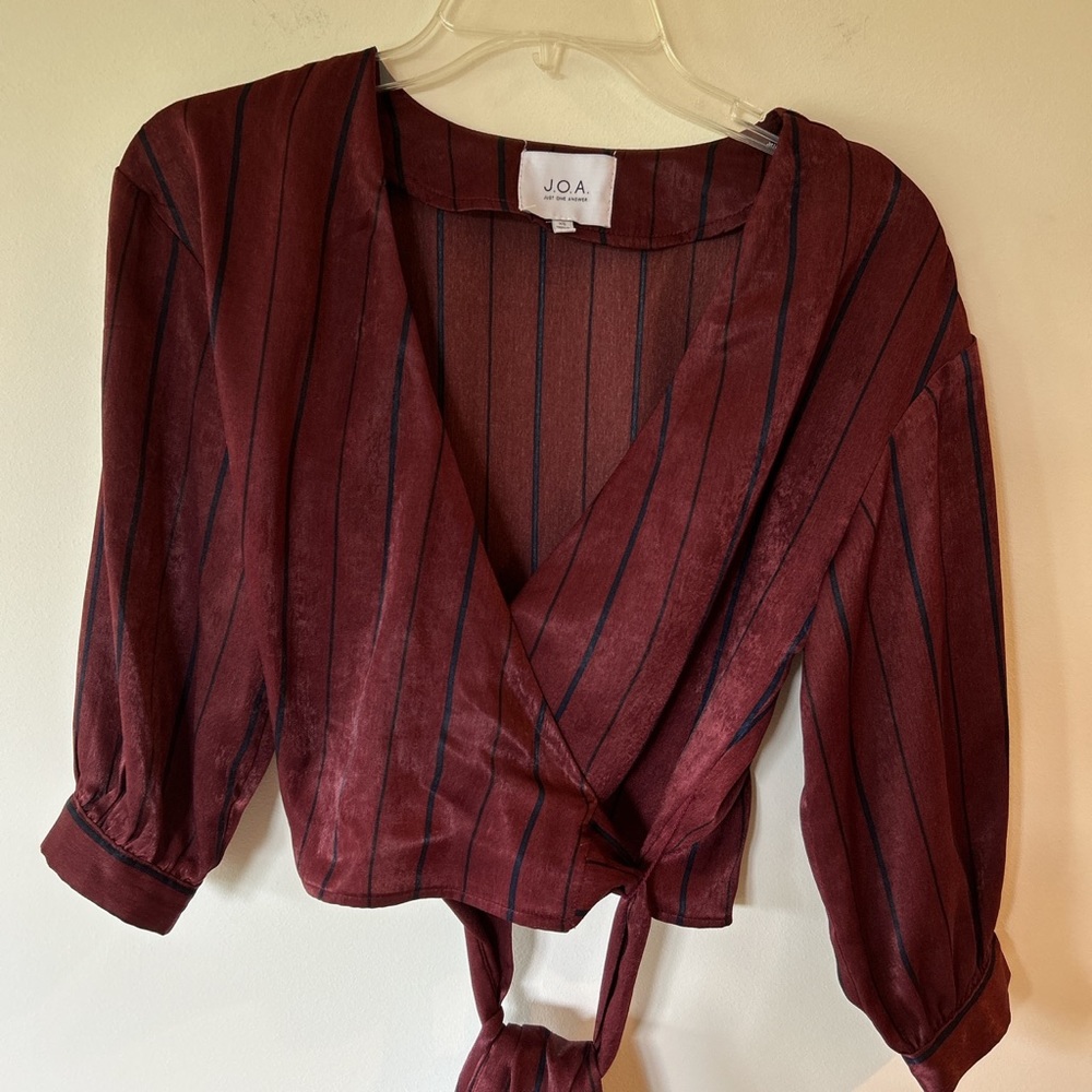 Nordstrom brand JOA pants and wrap top set, maroon w/ navy stripes, size XS, EUC